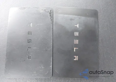 2018 Tesla Model 3 Long Range/Mid Range из США, поврежденный, VIN 5YJ3E1EA9JF046421